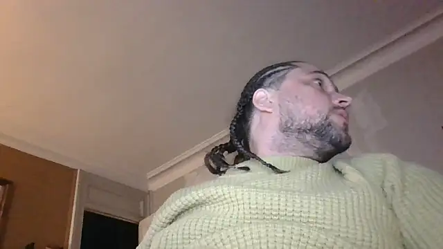 Snapshot of Titilouonlyf69 chatting on 10.18.25 Titilouonlyf69 online show from 10.18.25