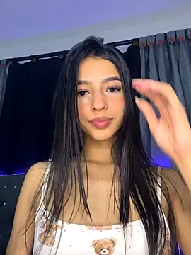 Snapshot of katy_cutie_ chatting on 10.14.25 katy cutie online show from 10.14.25