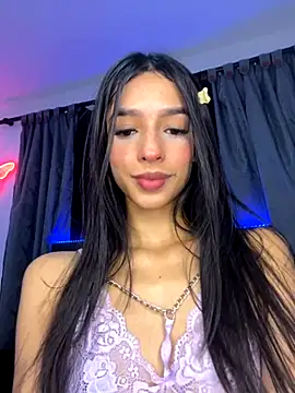 Snapshot of katy_cutie_ chatting on 10.20.25 katy cutie online show from 10.20.25