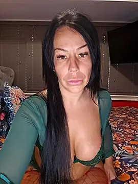 Filthymaddymilfy25 online show from 12.14.25
