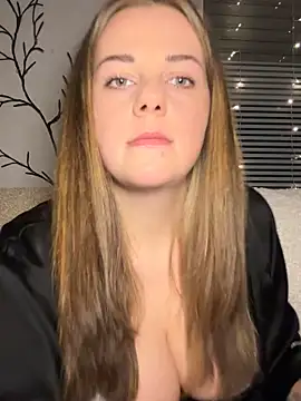 ItsLxsa online show from 09.30.25