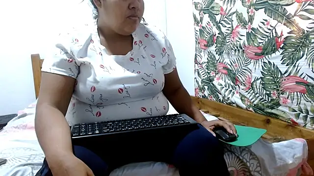 Snapshot of 69smallstar chatting on 02.27.26 69smallstar online show from 02.27.26