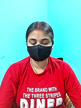 Snapshot of DivyaBhabhi69@xh chatting on 05.27.26 DivyaBhabhi69xh online show from 05.27.26