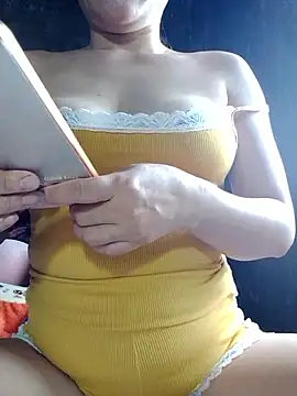 YuchengLy online show from 10.13.25