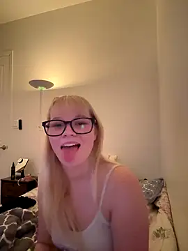 xoxokayy18 online show from 09.12.25