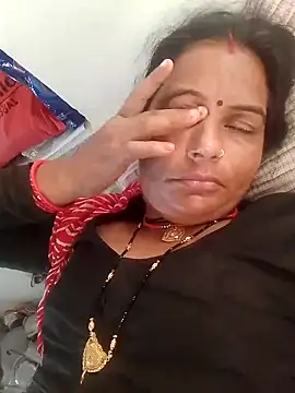Snapshot of Suhani_hot12 chatting on 10.02.25 Suhani hot12 online show from 10.02.25