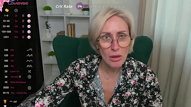 Snapshot of PamellaMurphy chatting on 09.18.25 PamellaMurphy online show from 09.18.25