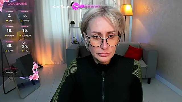 Snapshot of PamellaMurphy chatting on 09.23.25 PamellaMurphy online show from 09.23.25