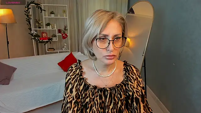 PamellaMurphy online show from 12.20.25