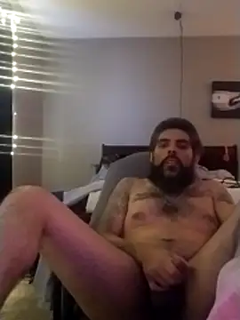 hornylatino702 online show from 02.26.26