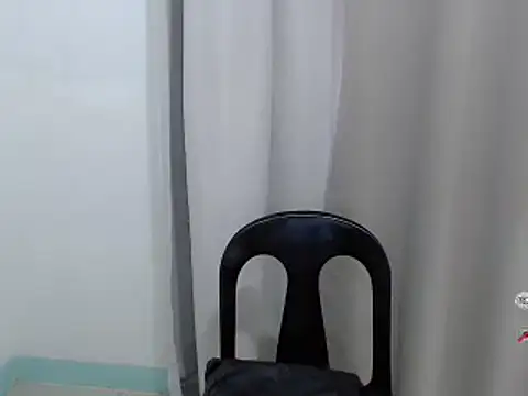 Snapshot of secretmiller_ chatting on 09.29.25 secretmiller online show from 09.29.25