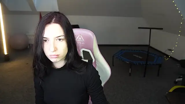  Lili 054 online show from 10.17.25