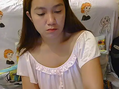 Lovelyclaya online show from 04.18.26