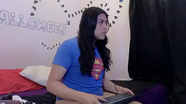 Snapshot of Ariana_rodriguez_0 chatting on 10.28.25 Ariana rodriguez 0 online show from 10.28.25