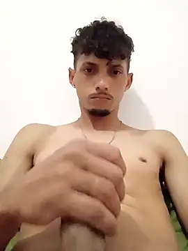 Snapshot of LPdusexo chatting on 10.20.25 LPdusexo online show from 10.20.25