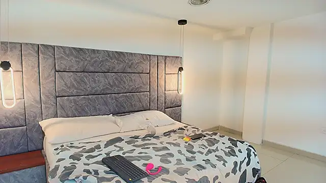 Dakota Megan 69 online show from 03.30.26