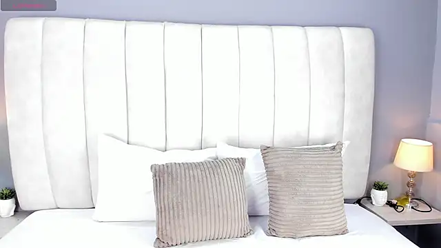 ScarletStarr online show from 11.30.25