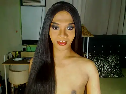 GoldenCumTYRA online show from 05.06.26