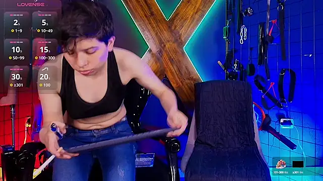 Mr sadistiic  online show from 10.04.25