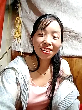 Snapshot of hera-00 chatting on 09.09.25 hera-00 online show from 09.09.25