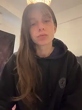Snapshot of LittleJulietta chatting on 09.15.25 LittleJulietta online show from 09.15.25
