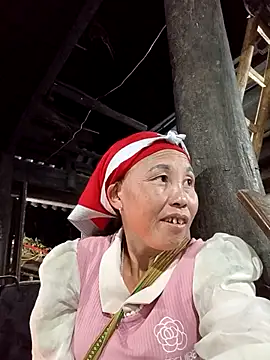 me-cute online show from 10.21.25