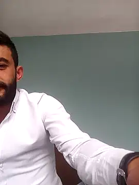 Snapshot of leiche chatting on 09.20.25 leiche online show from 09.20.25