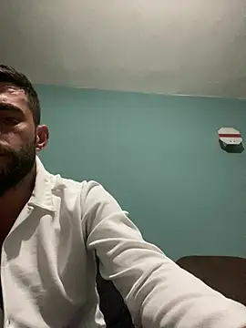 Snapshot of leiche chatting on 06.16.26 leiche online show from 06.16.26