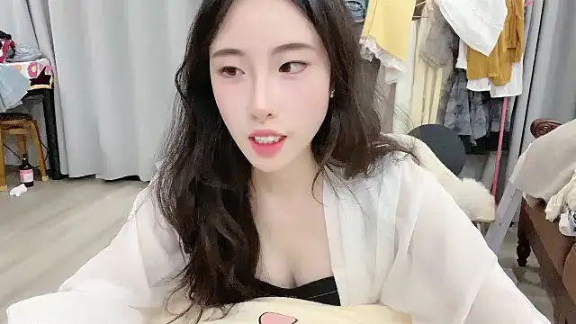 Snapshot of Freya7777 chatting on 09.21.25 Freya7777 online show from 09.21.25