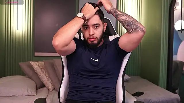 Snapshot of Nick_Vans chatting on 10.07.25 Nick Vans online show from 10.07.25