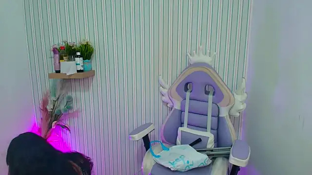 kataleya  18 online show from 04.14.26