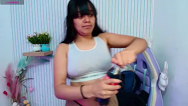 Snapshot of kataleya__18 chatting on 06.17.26 kataleya 18 online show from 06.17.26