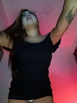 Snapshot of Tamara_valentine chatting on 06.19.26 Tamara valentine online show from 06.19.26