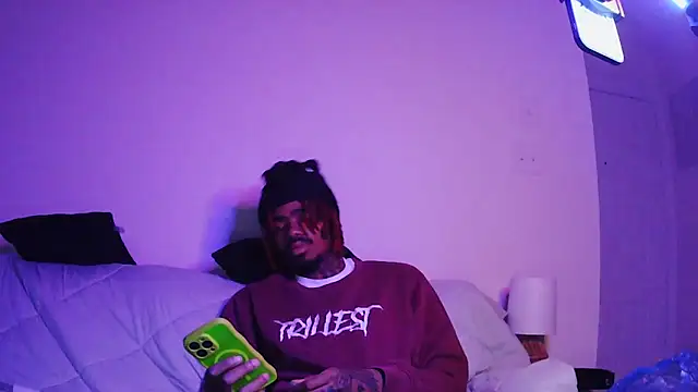 Snapshot of risktakinndolo chatting on 10.02.25 risktakinndolo online show from 10.02.25