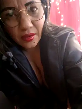 Snapshot of agatha_sluttylatina chatting on 02.11.26 agatha sluttylatina online show from 02.11.26