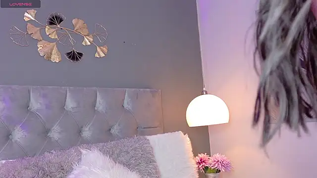 Snapshot of kendalFox_ chatting on 02.22.26 kendalFox online show from 02.22.26