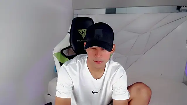 Austin col  online show from 10.05.25