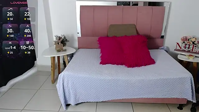 SammySmall F w online show from 12.18.25