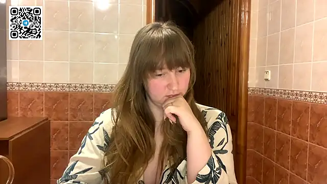 Snapshot of MaroonMoon_ chatting on 10.24.25 MaroonMoon  online show from 10.24.25