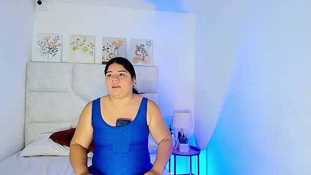 Snapshot of elizawiliamst chatting on 04.30.26 elizawiliamst online show from 04.30.26