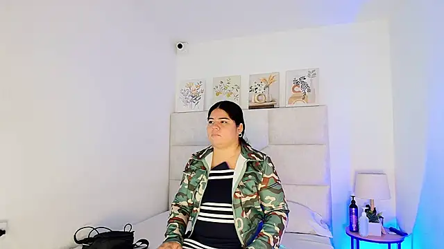 Snapshot of elizawiliamst chatting on 05.29.26 elizawiliamst online show from 05.29.26