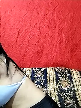 Vyxen   online show from 09.18.25