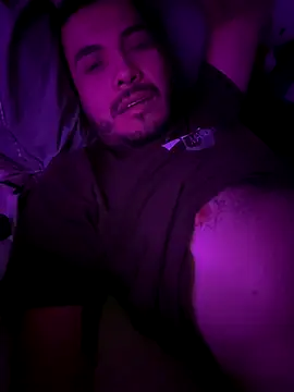 Snapshot of disvla chatting on 11.02.25 disvla online show from 11.02.25