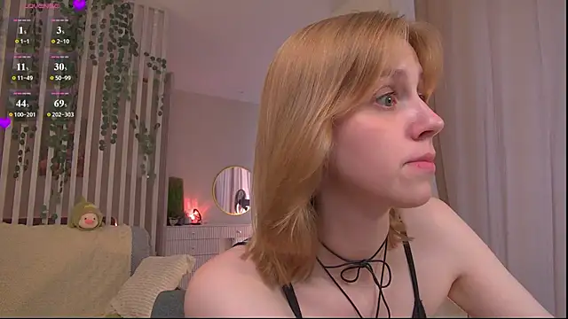 Snapshot of sofiapurex chatting on 07.02.26 sofiapurex online show from 07.02.26