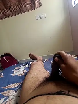 bobby3374 online show from 10.11.25