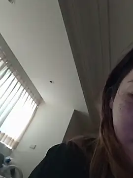 Lovelyanan online show from 10.04.25