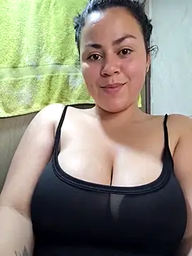 Snapshot of camila-titis chatting on 09.22.25 camila-titis online show from 09.22.25