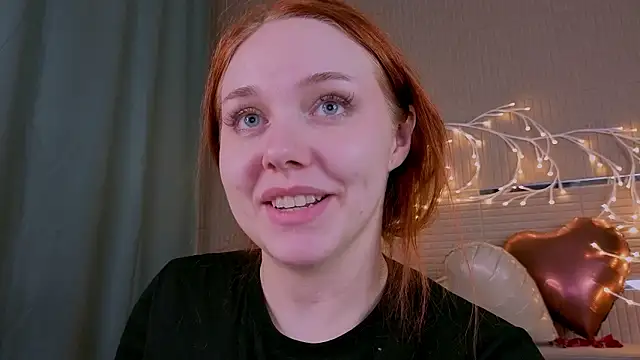 Snapshot of PollyVinice chatting on 02.15.26 PollyVinice online show from 02.15.26