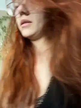Snapshot of PollyVinice chatting on 05.25.26 PollyVinice online show from 05.25.26