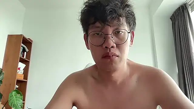 Passionatetwink2 online show from 10.23.25